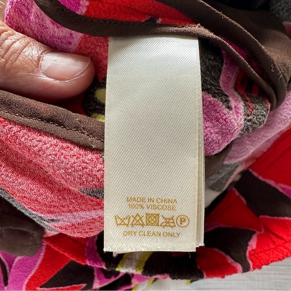 Kate Spade Red and Pink Cropped Floral Pants - Picture 11 of 11